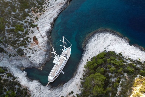 Cruise Croatia: Yacht Bliss from Split to Dubrovnik!