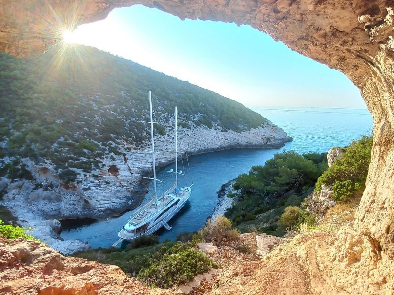 MSY Acapella anchored in a secret bay