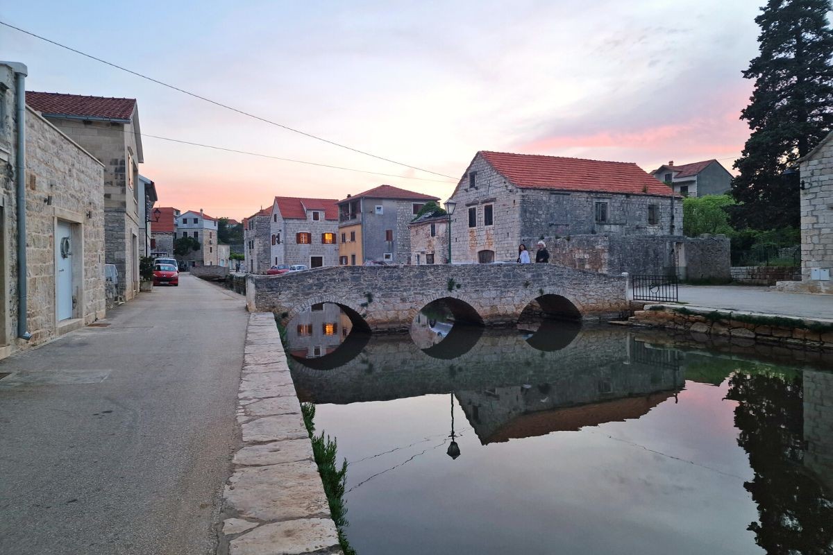 Vrboska