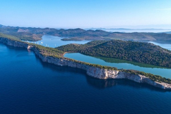 Discover the pristine bay of Telašćica