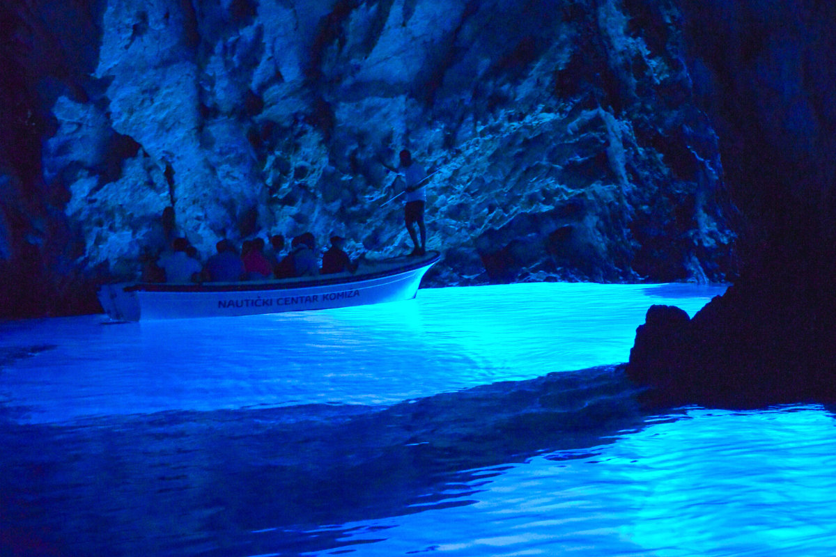 Blue Cave Croatia Top Attraction Modra Špilja Biševo Vis Komiža