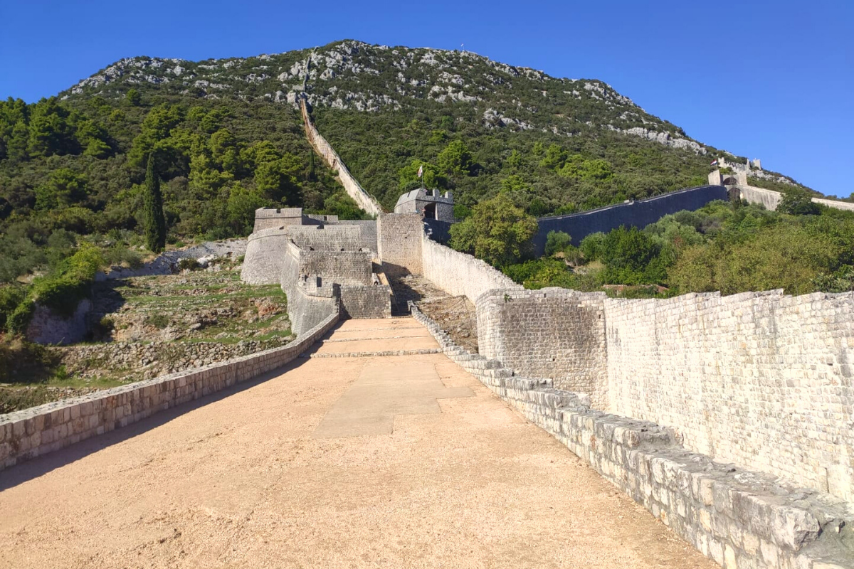 Ston marathon walls fortification 